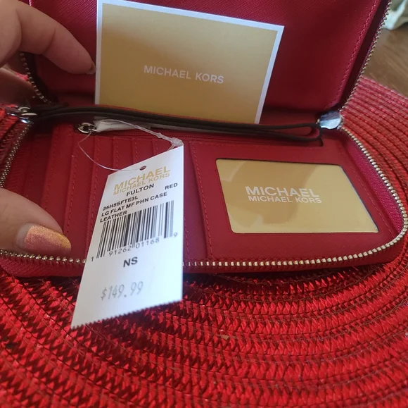 NWT Michael Kors Red Pebble Leather Wristlet LG Flat MF Phone Case Wallet - Picture 14 of 14